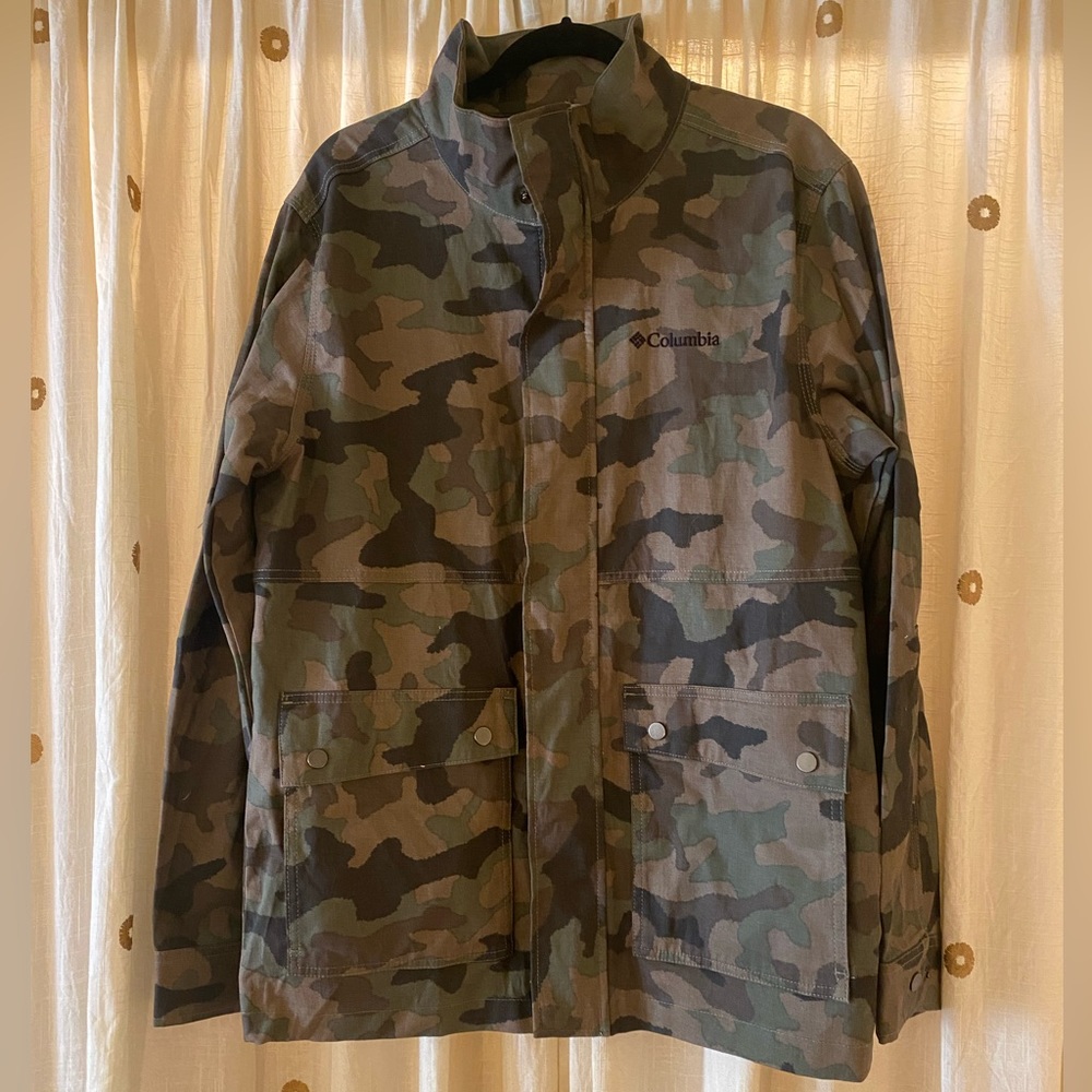 Columbia Men’s Light Weight Camo Jacket
